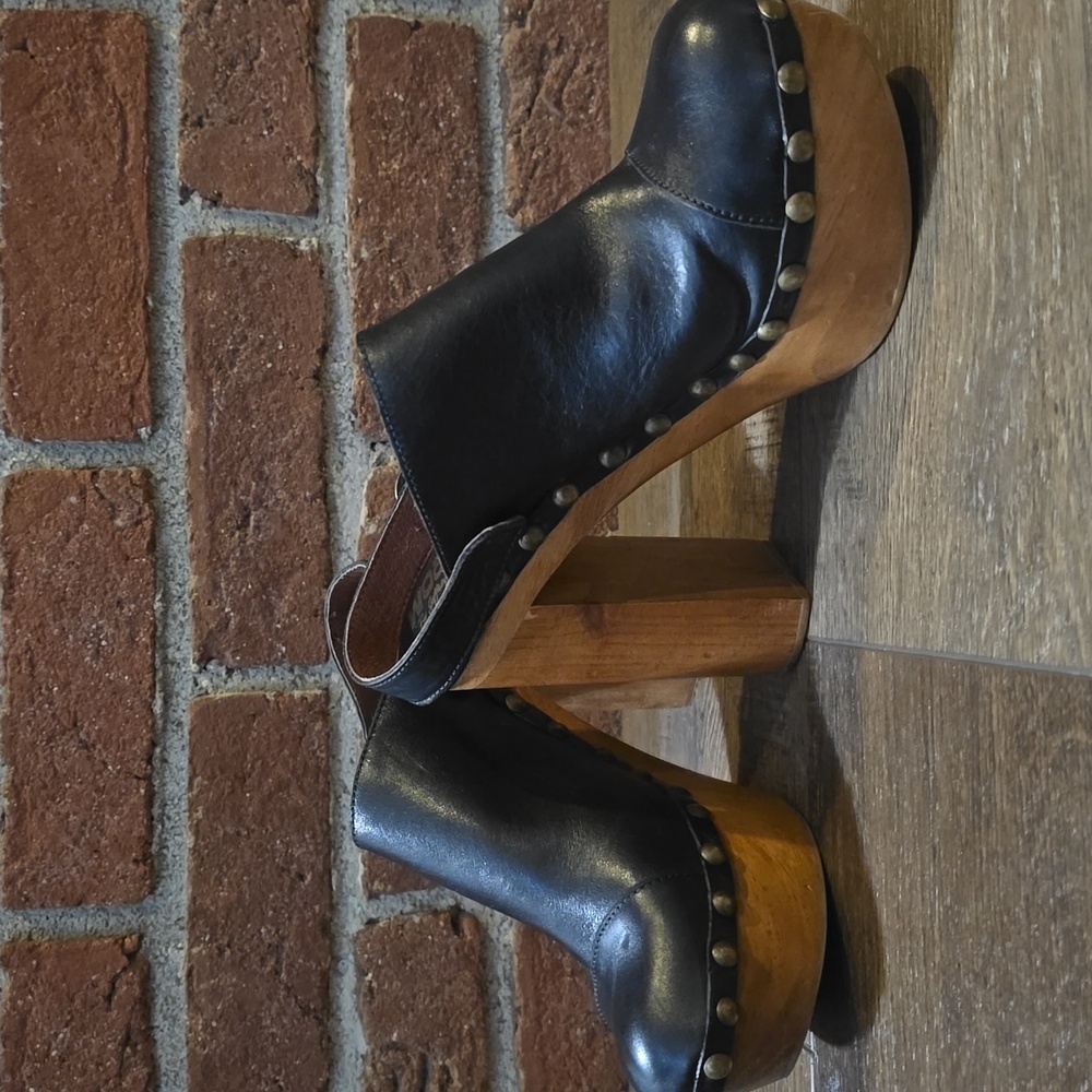 Jeffrey Campbell Woodies Platform Shoe - Picture 2 of 13